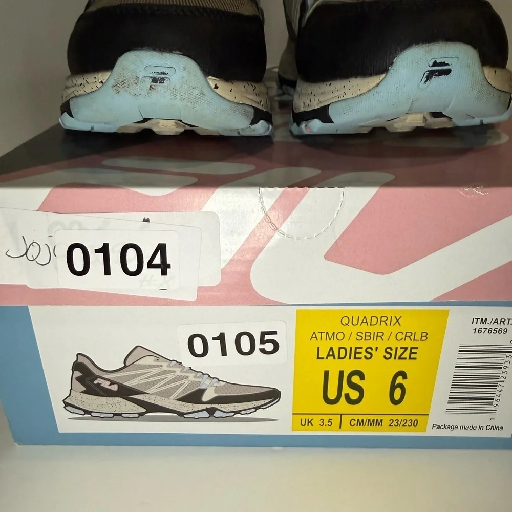 Fila Quadrix Women’s 6 Chunky Trail Sneakers Grey Blue Pink